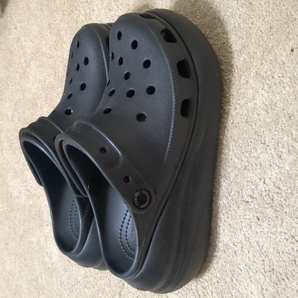 Platform crocs